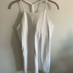 Lululemon top size 10